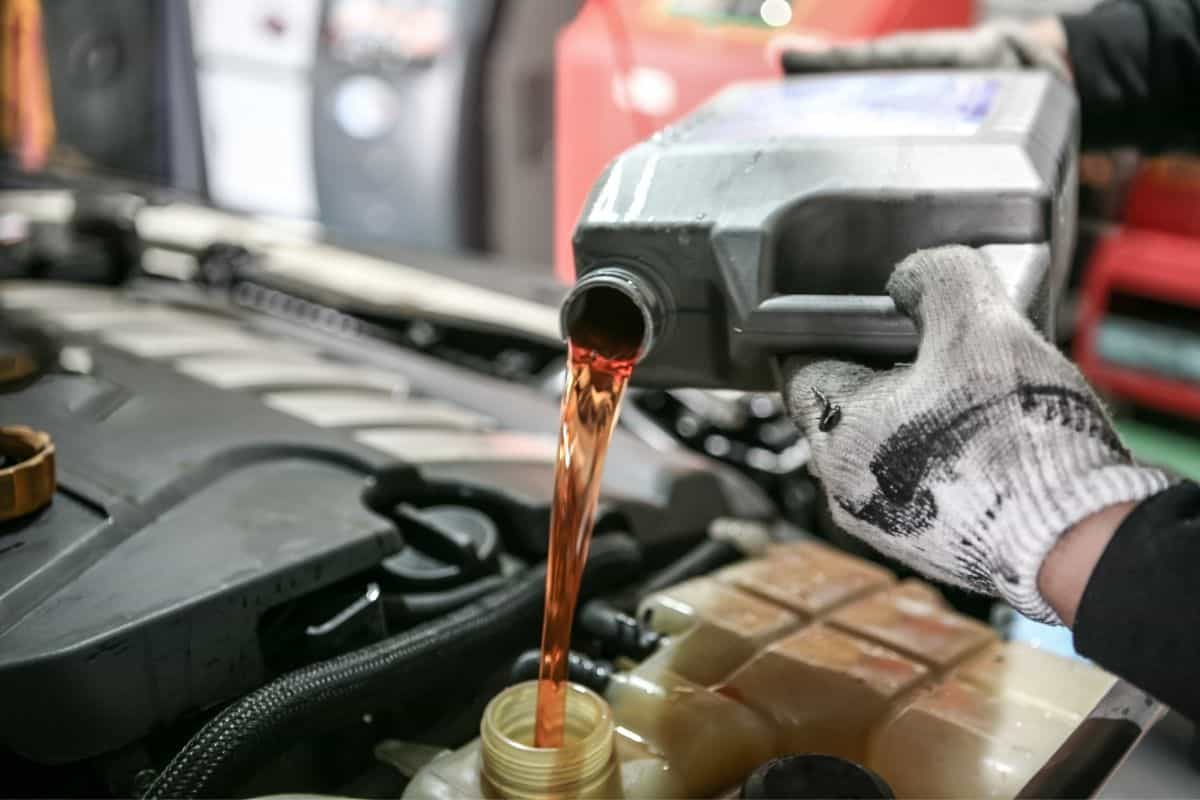 Is It Okay To Slightly Overfill Engine Oil?