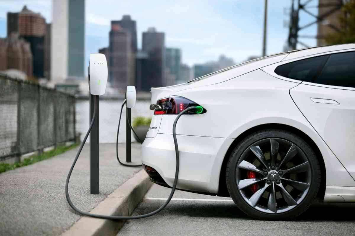 Can Tesla Vehicles Use Other Charging Stations?