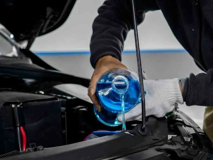 Can You Add Water to Windshield Wiper Fluid? - Kryger Glass