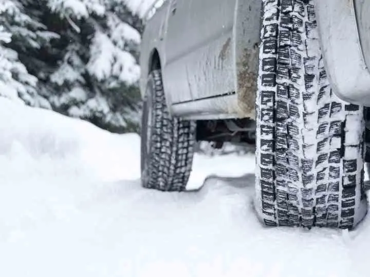 are-chains-better-than-snow-tires